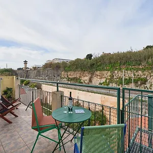 Apartment Bright W Balcony, Ac, Parking, By Timecooler, Lissabon