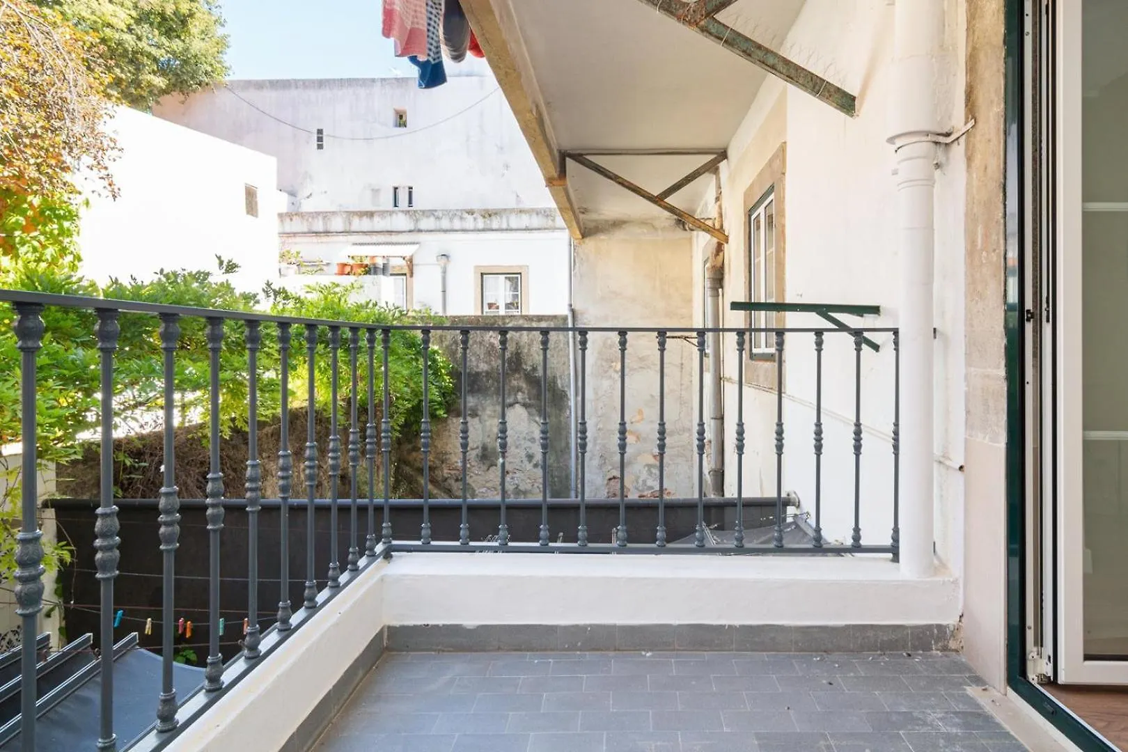 Guestready - Priorado - Yellow Suite Lisboa 0*, Lissabon